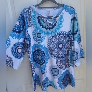 NWOT Classic fashion collection top size small